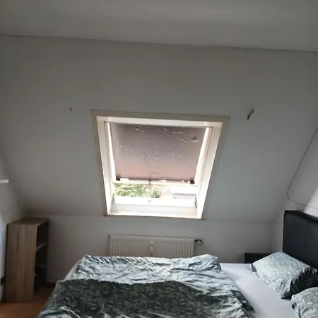 One For Rent Not Full *